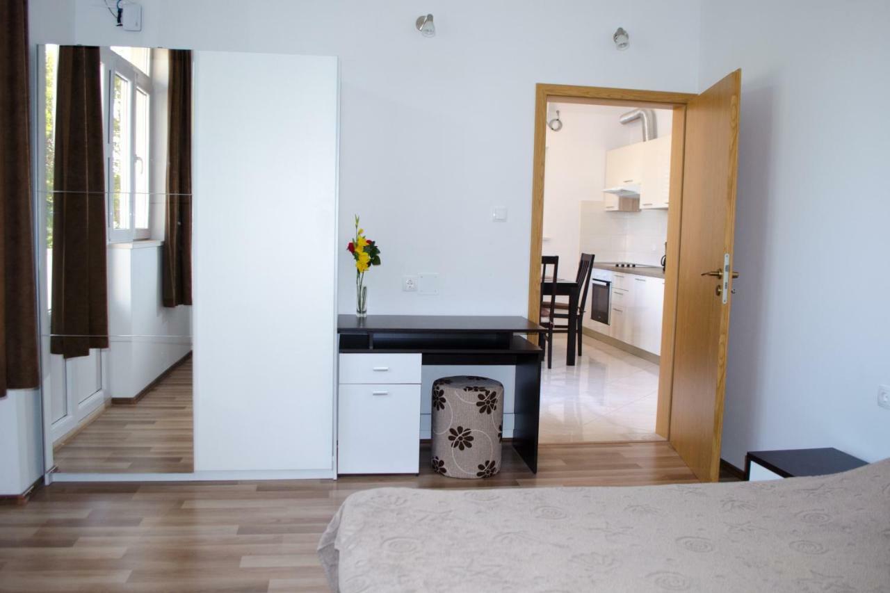 Apartments Rina تْسافتات المظهر الخارجي الصورة